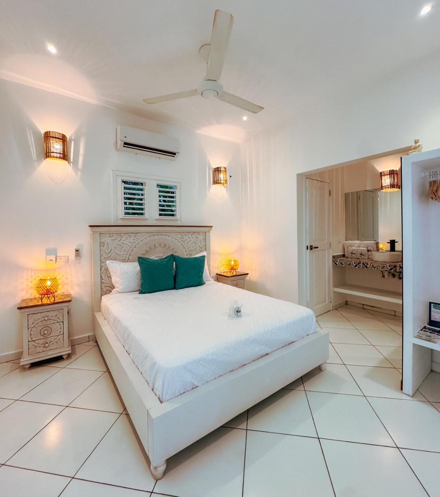 El Mosquito Boutique Hotel Playa Bonita Лас Теренас Екстериор снимка